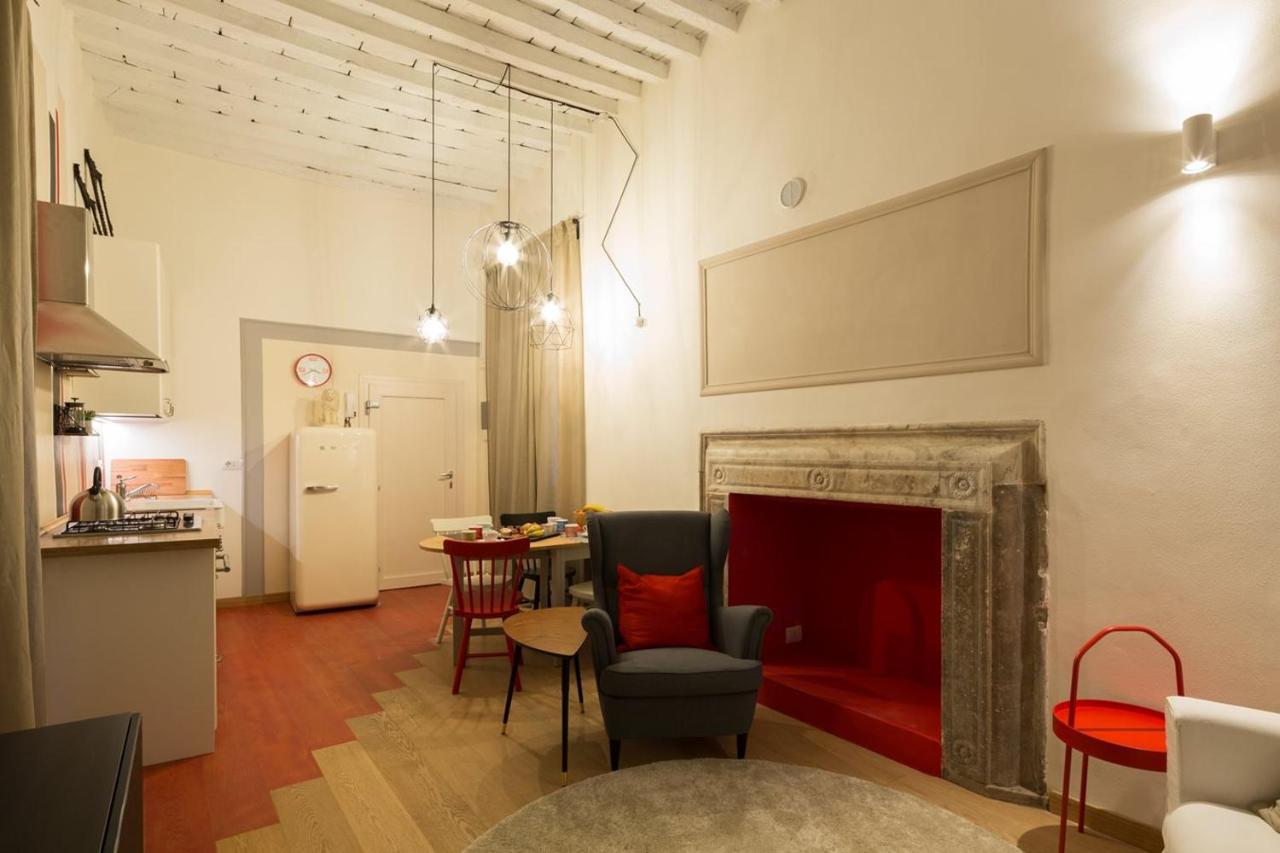 Charm Apartment Пиетрасанта Екстериор снимка